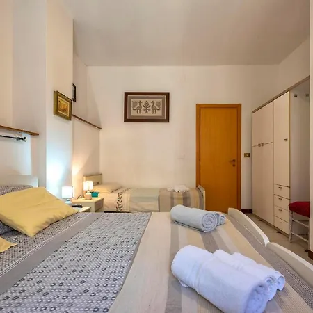 Casa Vacanze Angioy Apartment *